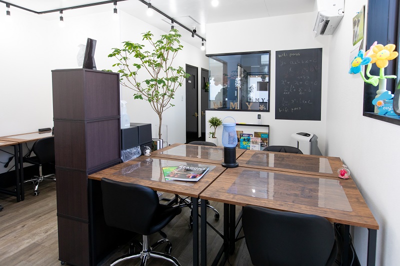 SHARE DESK店内①